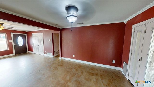 924 Holly Street, Copperas Cove, TX 76522