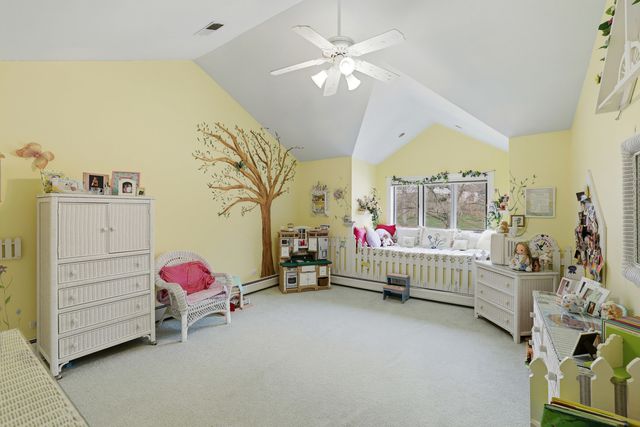 33 W Eureka Drive, Lemont, IL 60439