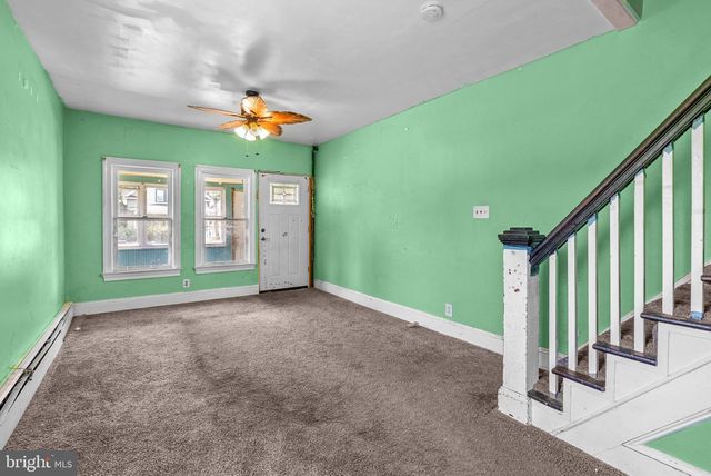 203 ROBERTSON AVE, Morrisville, PA 19067