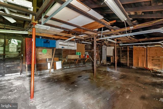203 ROBERTSON AVE, Morrisville, PA 19067