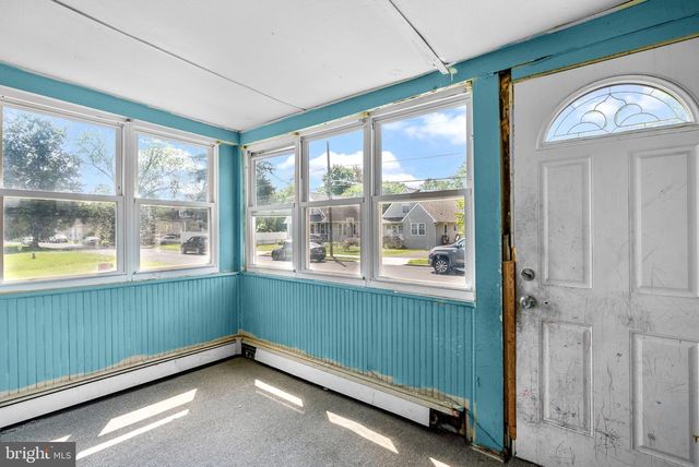 203 ROBERTSON AVE, Morrisville, PA 19067