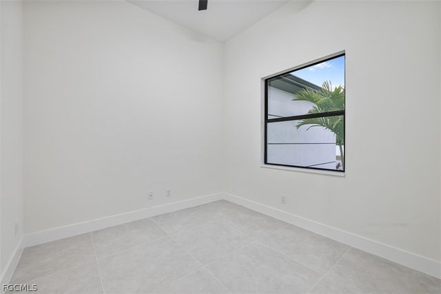 408 SW 28th AVE, Cape Coral, FL 33991