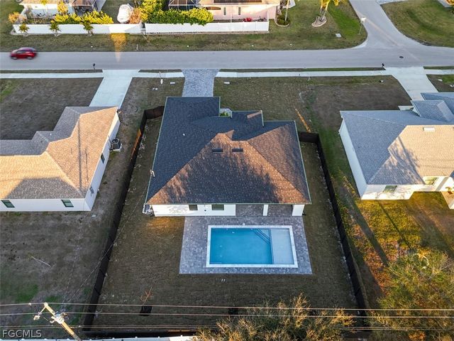 408 SW 28th AVE, Cape Coral, FL 33991