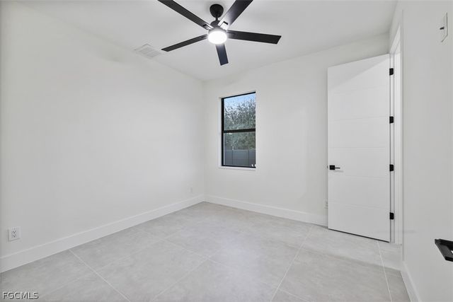 408 SW 28th AVE, Cape Coral, FL 33991