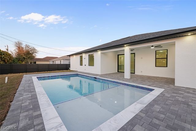 408 SW 28th AVE, Cape Coral, FL 33991