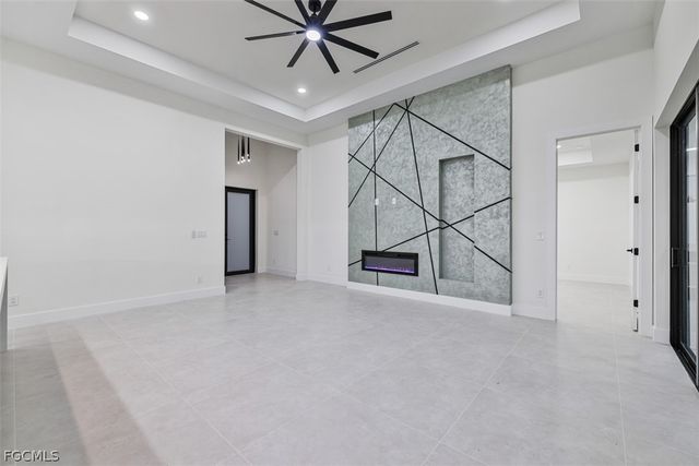 408 SW 28th AVE, Cape Coral, FL 33991