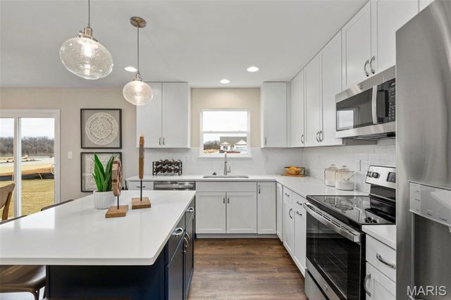 117 Day Lily Lane, Wentzville, MO 63385