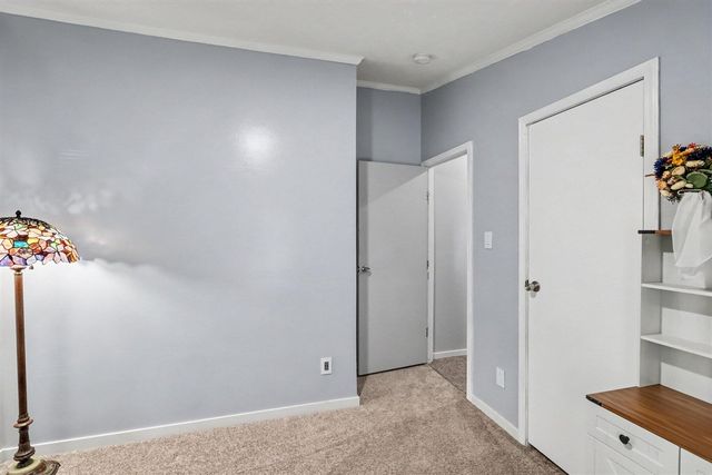 1695 Quaker Avenue, Portage, MI 49024