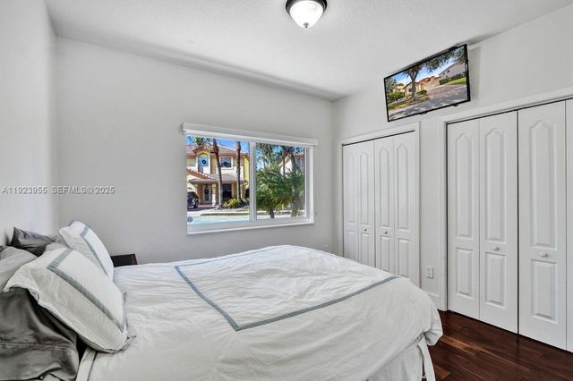 5907 NW 110th Ct, Doral, FL 33178