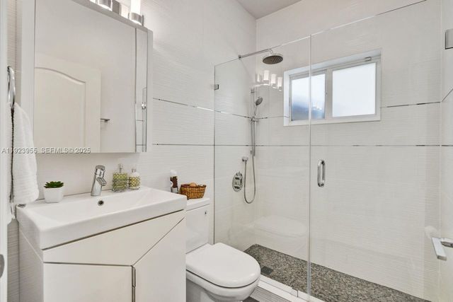 5907 NW 110th Ct, Doral, FL 33178