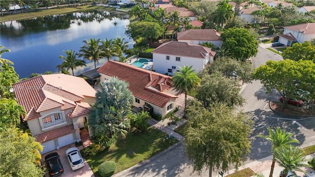 5907 NW 110th Ct, Doral, FL 33178