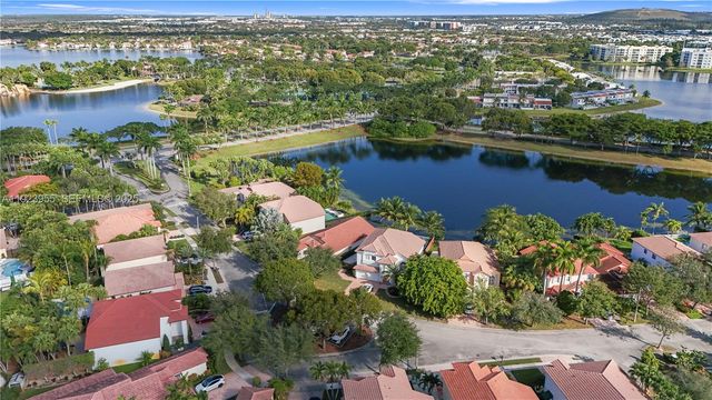 5907 NW 110th Ct, Doral, FL 33178