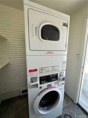 1540 W 28th, Los Angeles, CA 90007