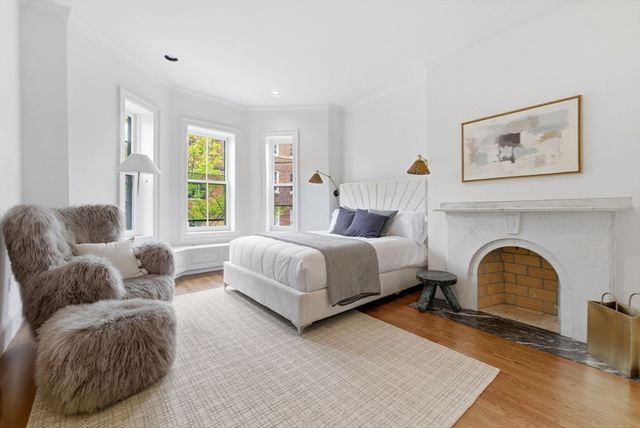 131 Mount Vernon St 2, Boston, MA 02108
