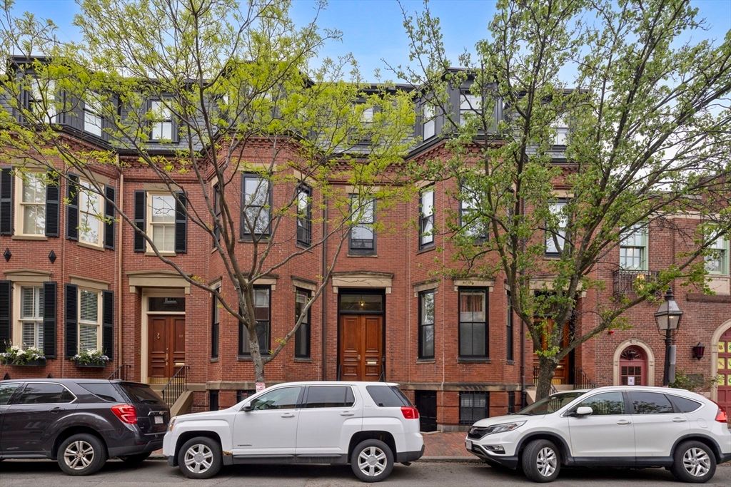 131 Mount Vernon St 2, Boston, MA 02108