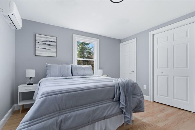 35 Hartford Ave, Bellingham, MA 02019