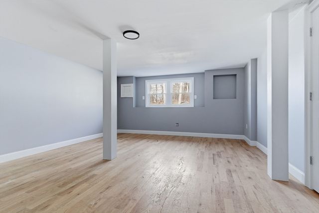35 Hartford Ave, Bellingham, MA 02019
