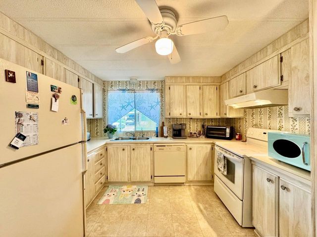 89 CYPRESS DRIVE 5, Safety Harbor, FL 34695