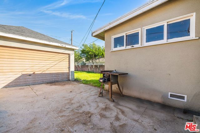 340 S Lomita Street, Burbank, CA 91506