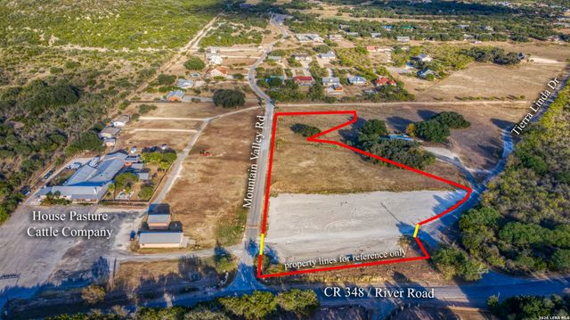 3022 county road 348, Concan, TX 78838