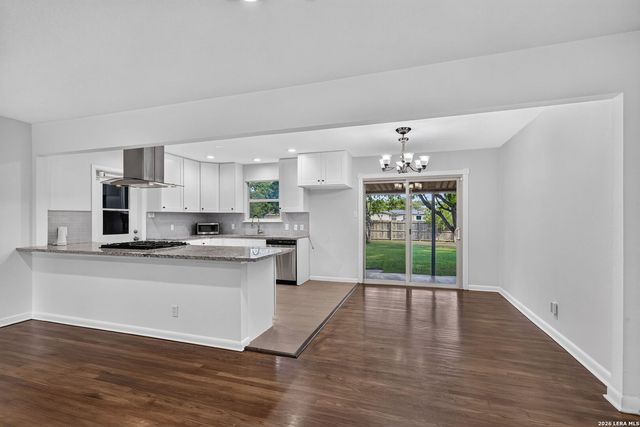 110 WESTCHESTER DR, San Antonio, TX 78217