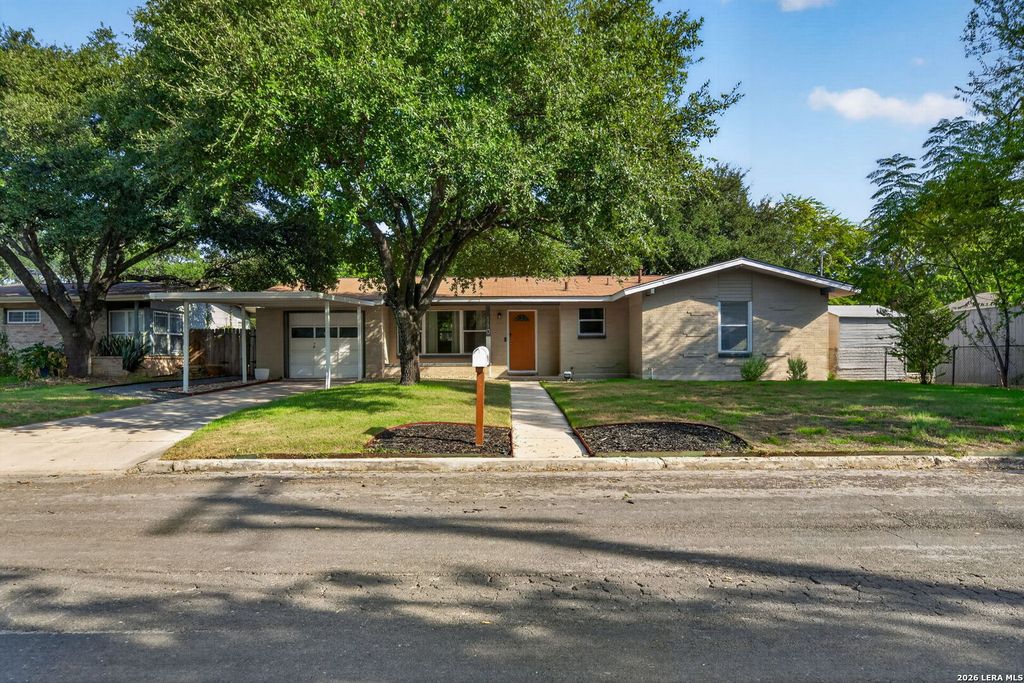 110 WESTCHESTER DR, San Antonio, TX 78217