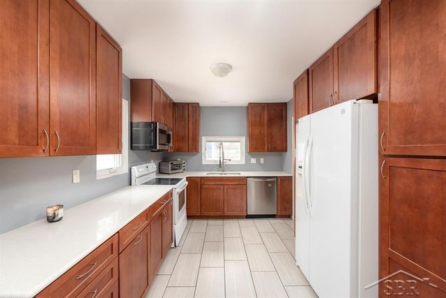 1310 Corrinne Street, Midland, MI 48642