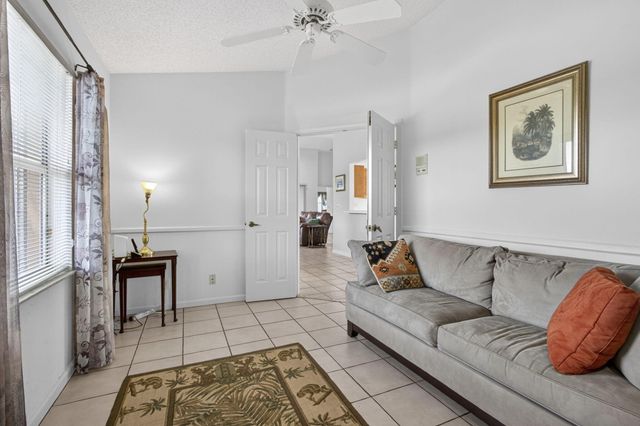 2580 Neaton Court, Wellington, FL 33414