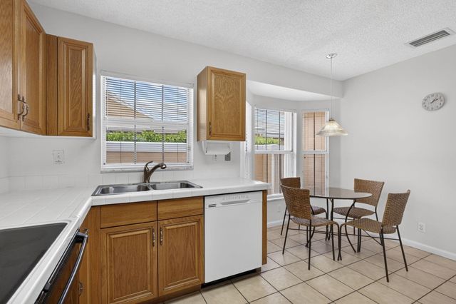 2580 Neaton Court, Wellington, FL 33414