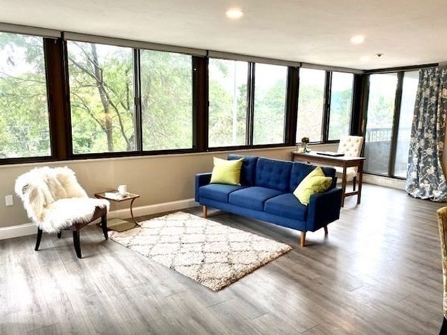 77 Adams St 610, Quincy, MA 02169