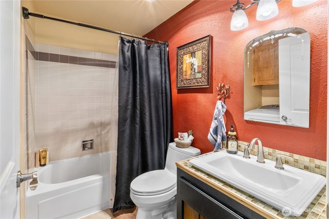 2000 N Green Parks Drive, Ellensburg, WA 98926