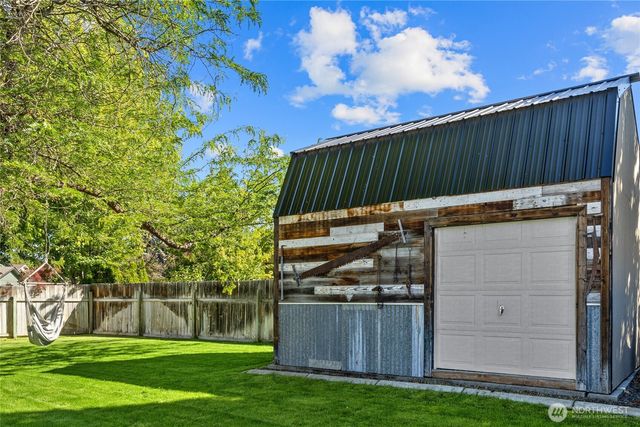2000 N Green Parks Drive, Ellensburg, WA 98926