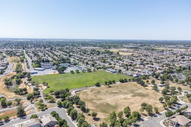 8685 E Stockton Blvd, Elk Grove, CA 95624