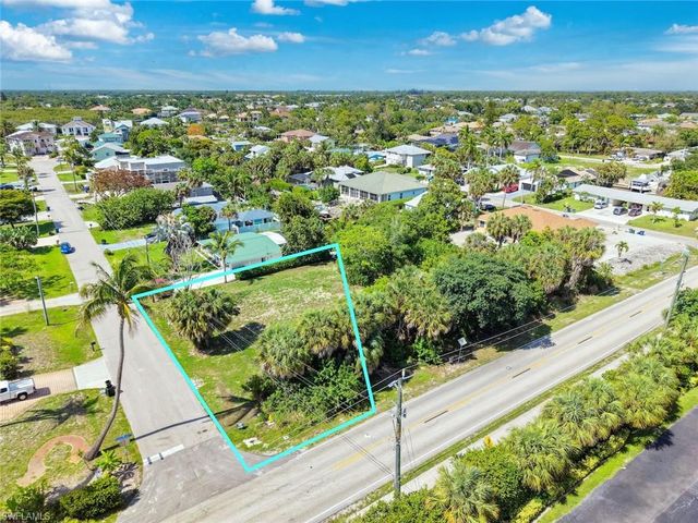 27312 Buccaneer DR, Bonita Springs, FL 34135