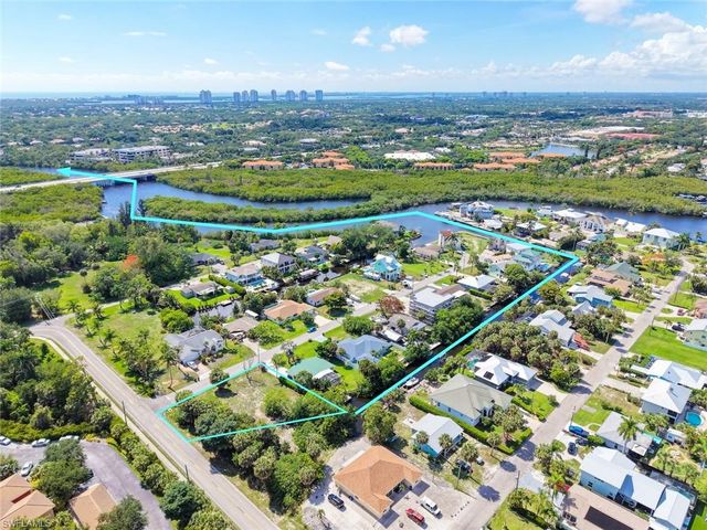 27312 Buccaneer DR, Bonita Springs, FL 34135