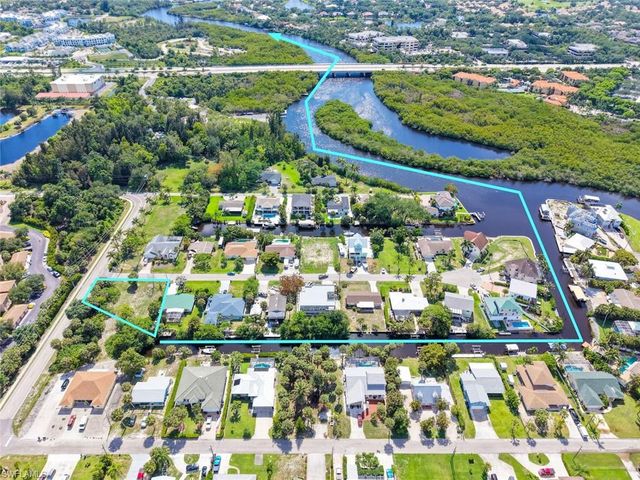27312 Buccaneer DR, Bonita Springs, FL 34135
