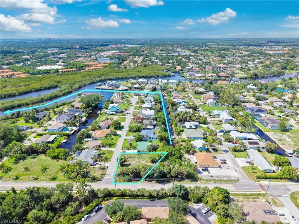 27312 Buccaneer DR, Bonita Springs, FL 34135