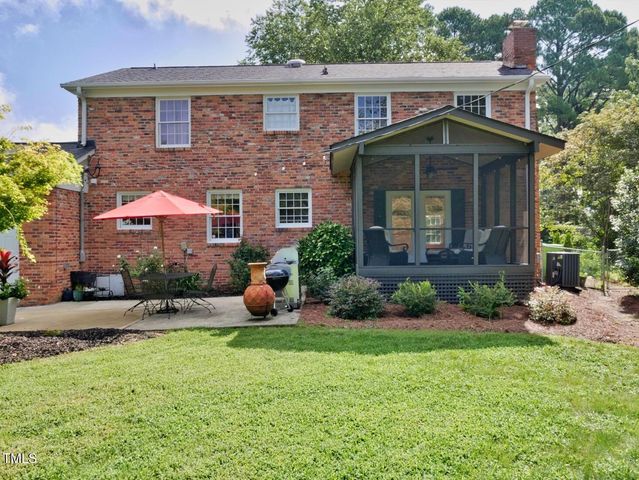 5017 Sandlewood Drive, Raleigh, NC 27609