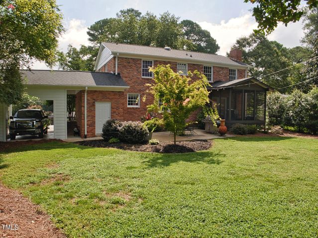 5017 Sandlewood Drive, Raleigh, NC 27609