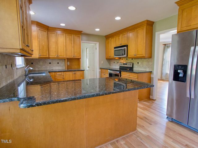 5017 Sandlewood Drive, Raleigh, NC 27609