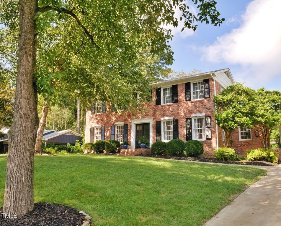 5017 Sandlewood Drive, Raleigh, NC 27609