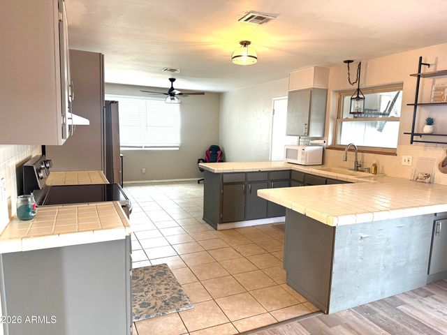 564 HOWARD Drive, Sierra Vista, AZ 85635