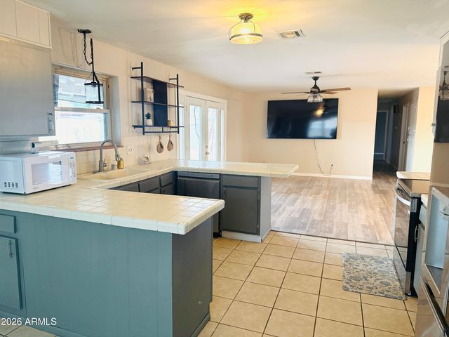 564 HOWARD Drive, Sierra Vista, AZ 85635