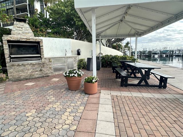 1925 Brickell Ave D1201, Miami, FL 33129