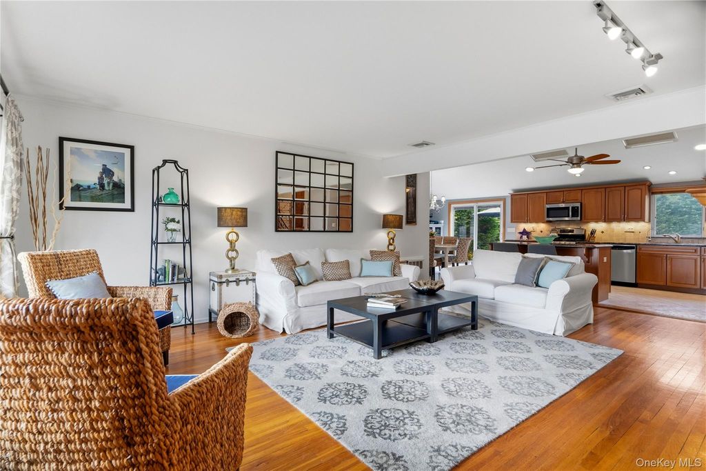 50 Marie Place, Massapequa, NY 11758 — photo 5