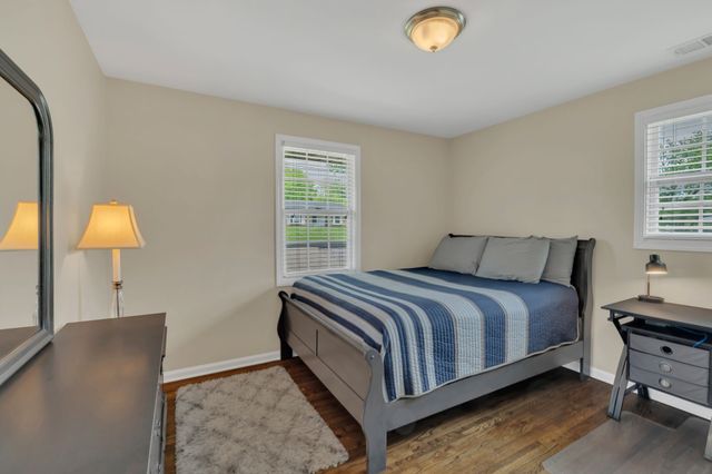 102 Woodyside Dr, Hendersonville, TN 37075