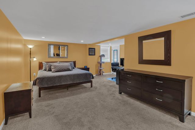 102 Woodyside Dr, Hendersonville, TN 37075