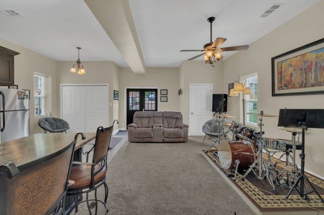 102 Woodyside Dr, Hendersonville, TN 37075