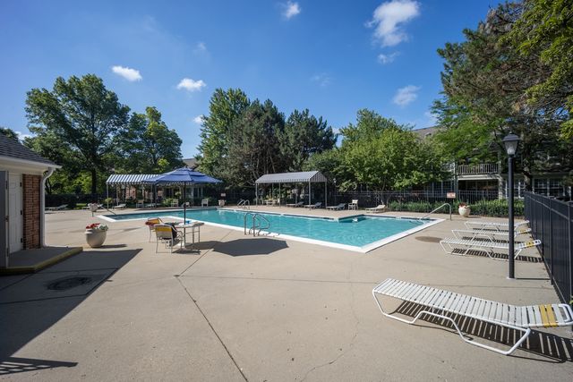 301 Princeton Lane, Glenview, IL 60026
