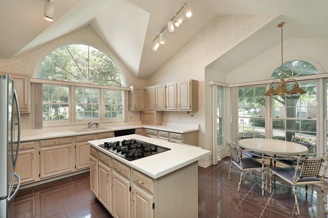 301 Princeton Lane, Glenview, IL 60026